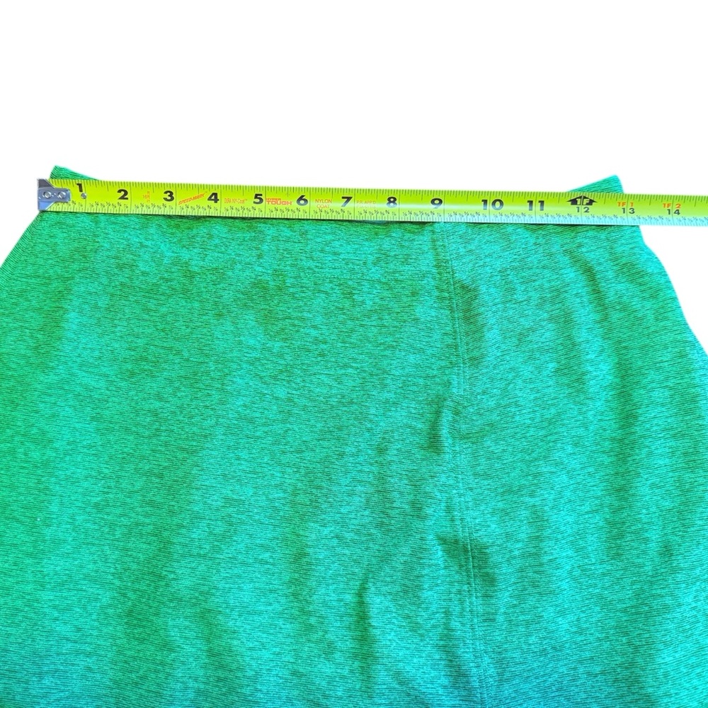 Outdoor Voices Women’s Lime /Green
Sports Skort - Picture 8 of 9